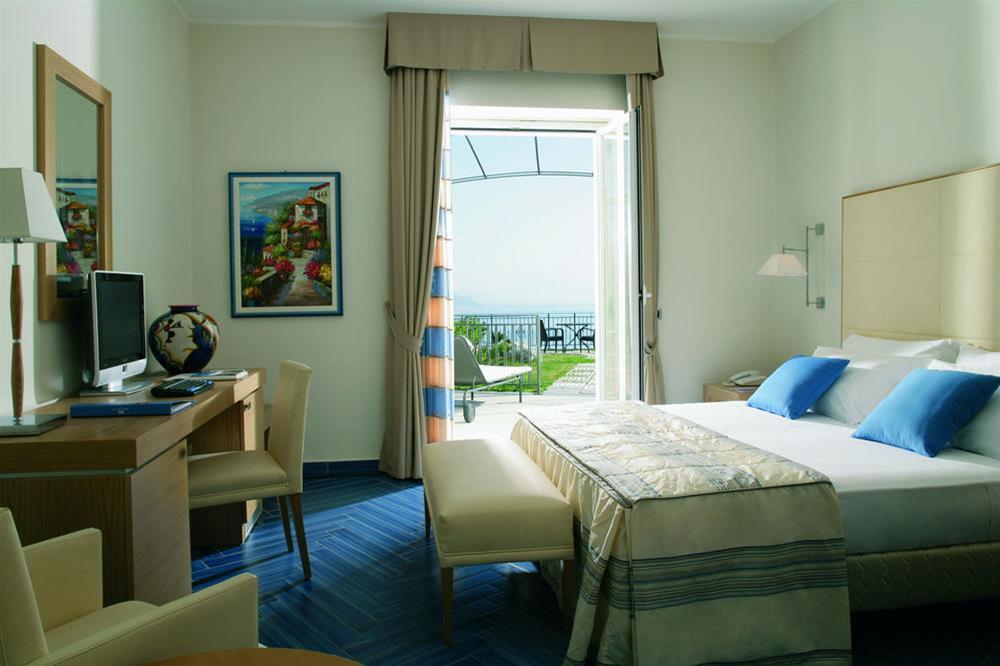 Hotel Raito Wellness & Spa Vietri sul Mare Room photo